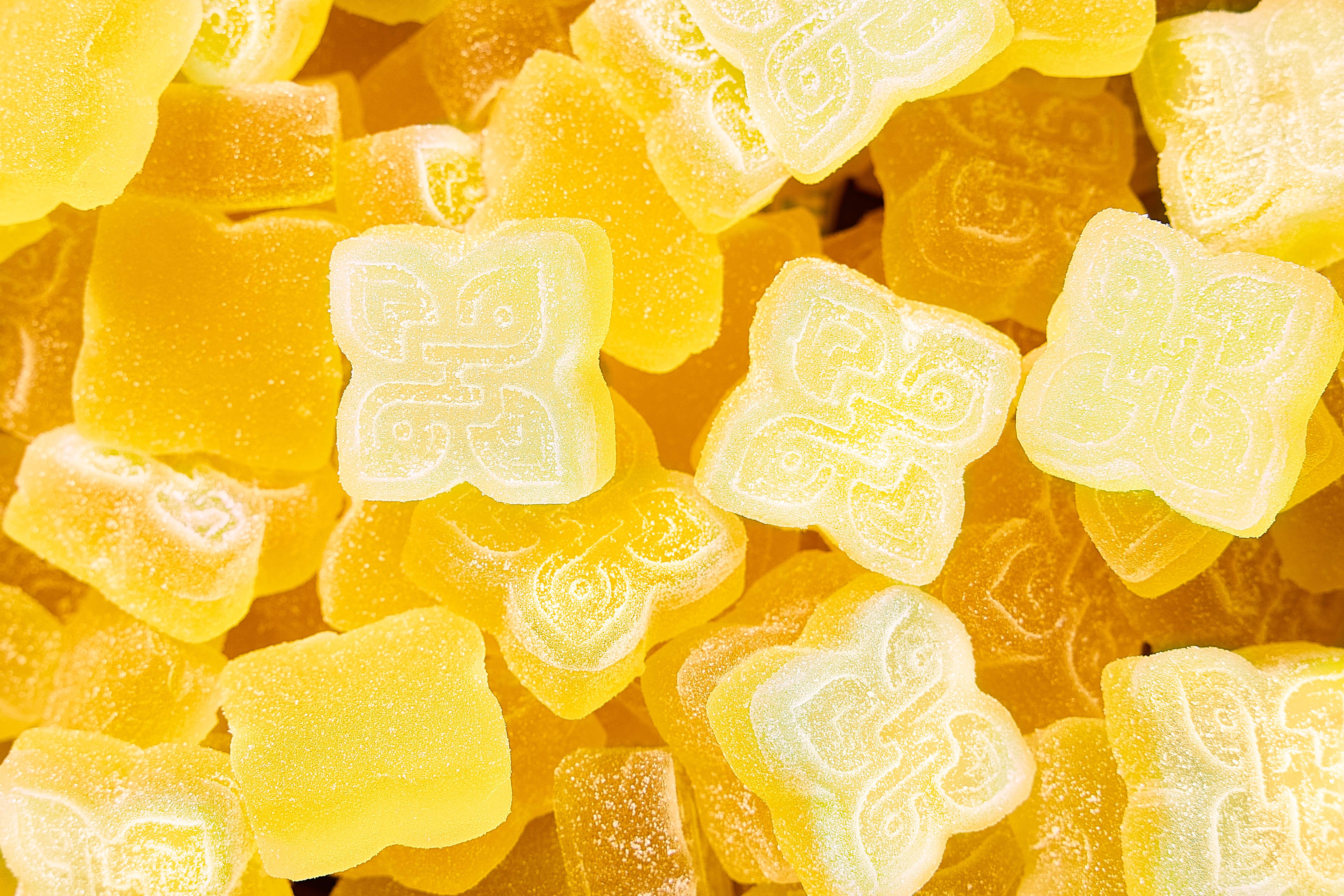 sugary gummies yellow colored