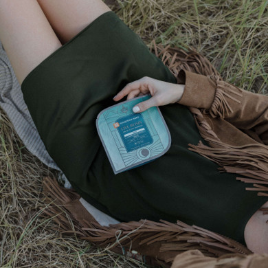 hybrid gummies in hands