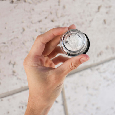 THCA crushed diamonds jar insides